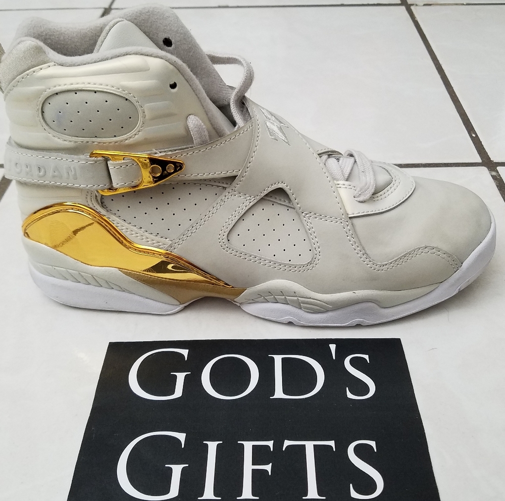 Nike Air Jordan Retro 8 C&C Gold Trophy